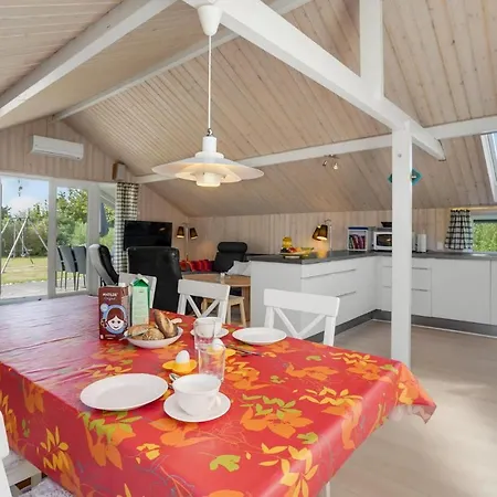Awesome Home In Sydals With Wifi * Nedre Lysabild